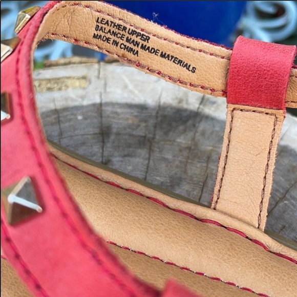 New BORN Chili Pepper Red Leather Sandals - Picture 15 of 16